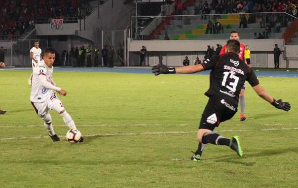 gol alex castro libertadores