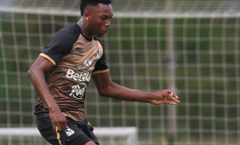 Jorge Cabezas Hurtado: nuevo delantero de Tolima 1 Jorge Cabezas Hurtado, nuevo delantero del Deportes Tolima cedido por Watford FC