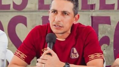 Sebastián Oliveros, nuevo director técnico del Deportes Tolima, en su presentación oficial 2026